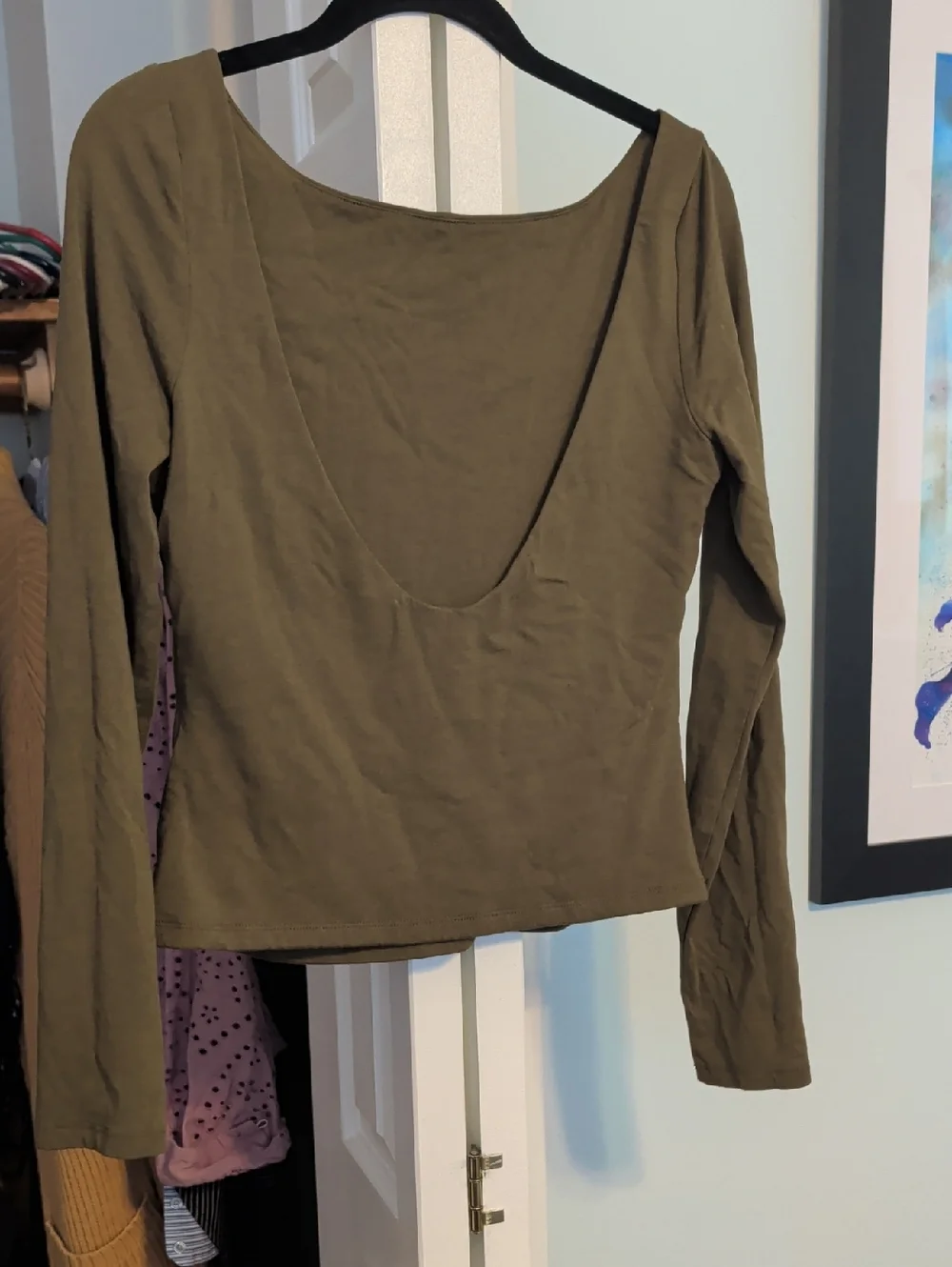 Banana Republic - Long Sleeve Backless Top in Olive Gree - S - Picture 2 of 3